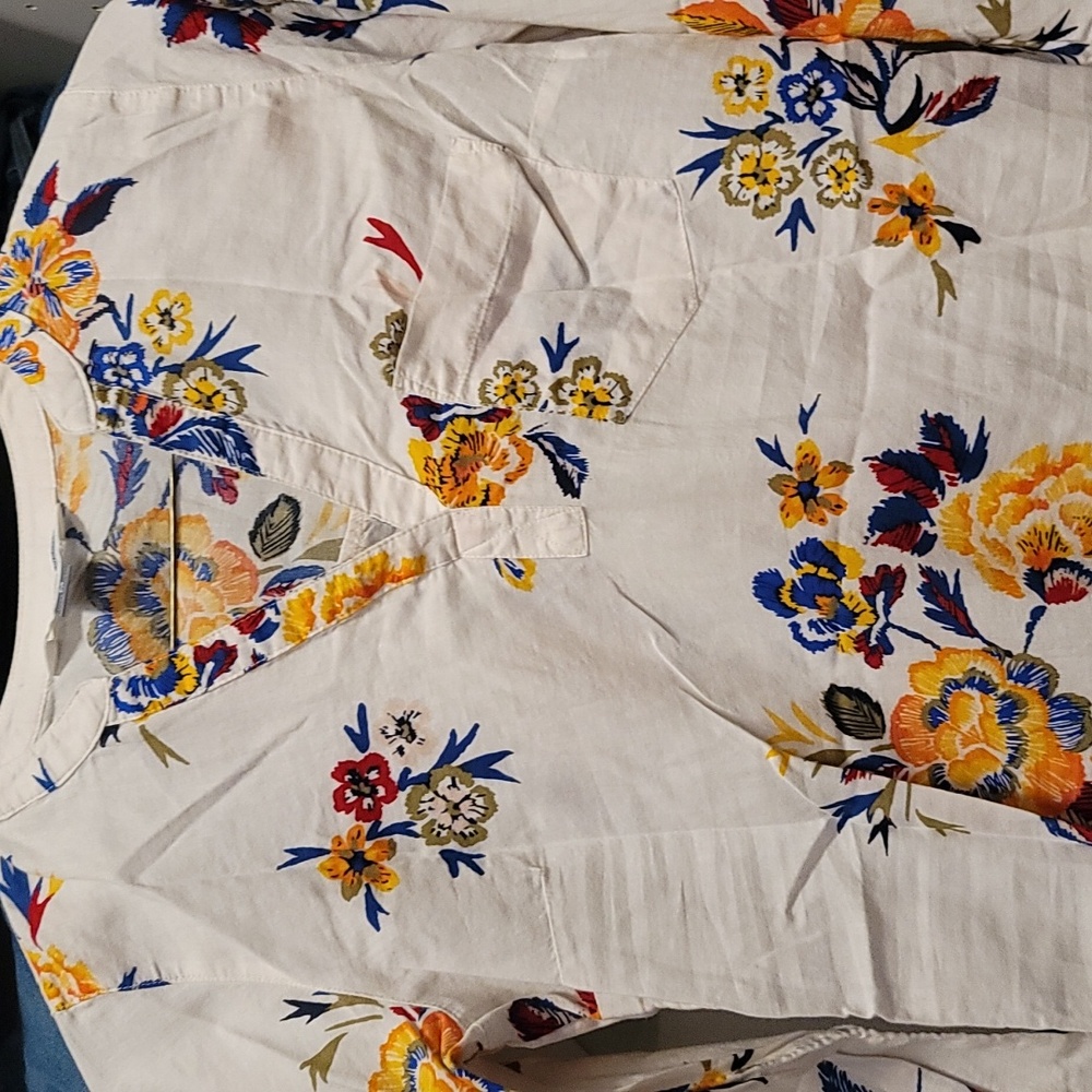 Old Navy 3/4 sleeve floral tunic shirt
